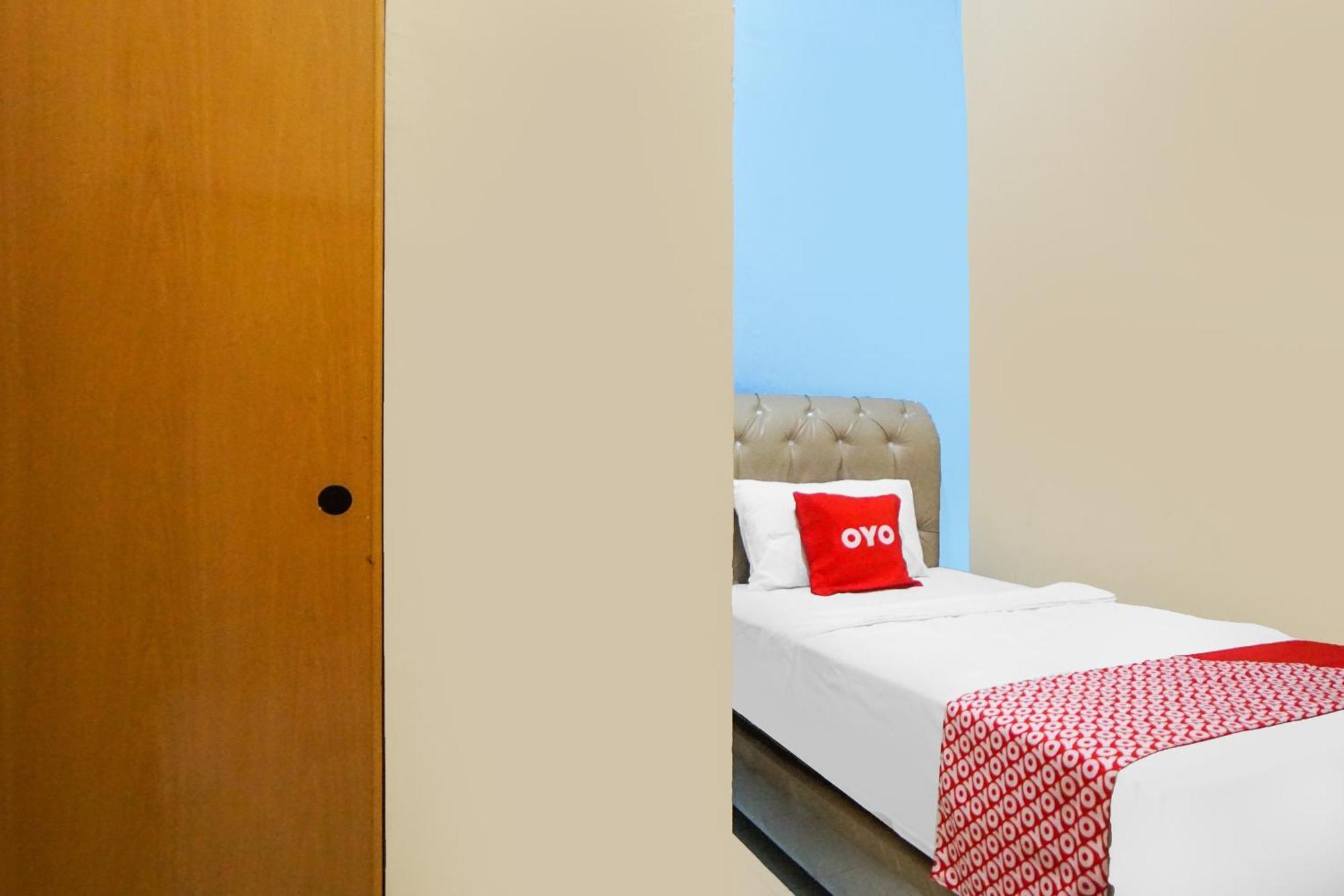 Oyo 92076 Sky Residence Cengkeh ميدان المظهر الخارجي الصورة