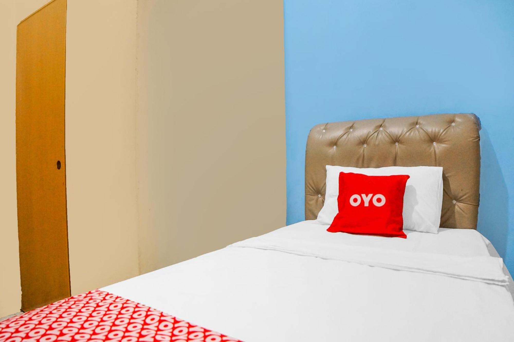 Oyo 92076 Sky Residence Cengkeh ميدان المظهر الخارجي الصورة