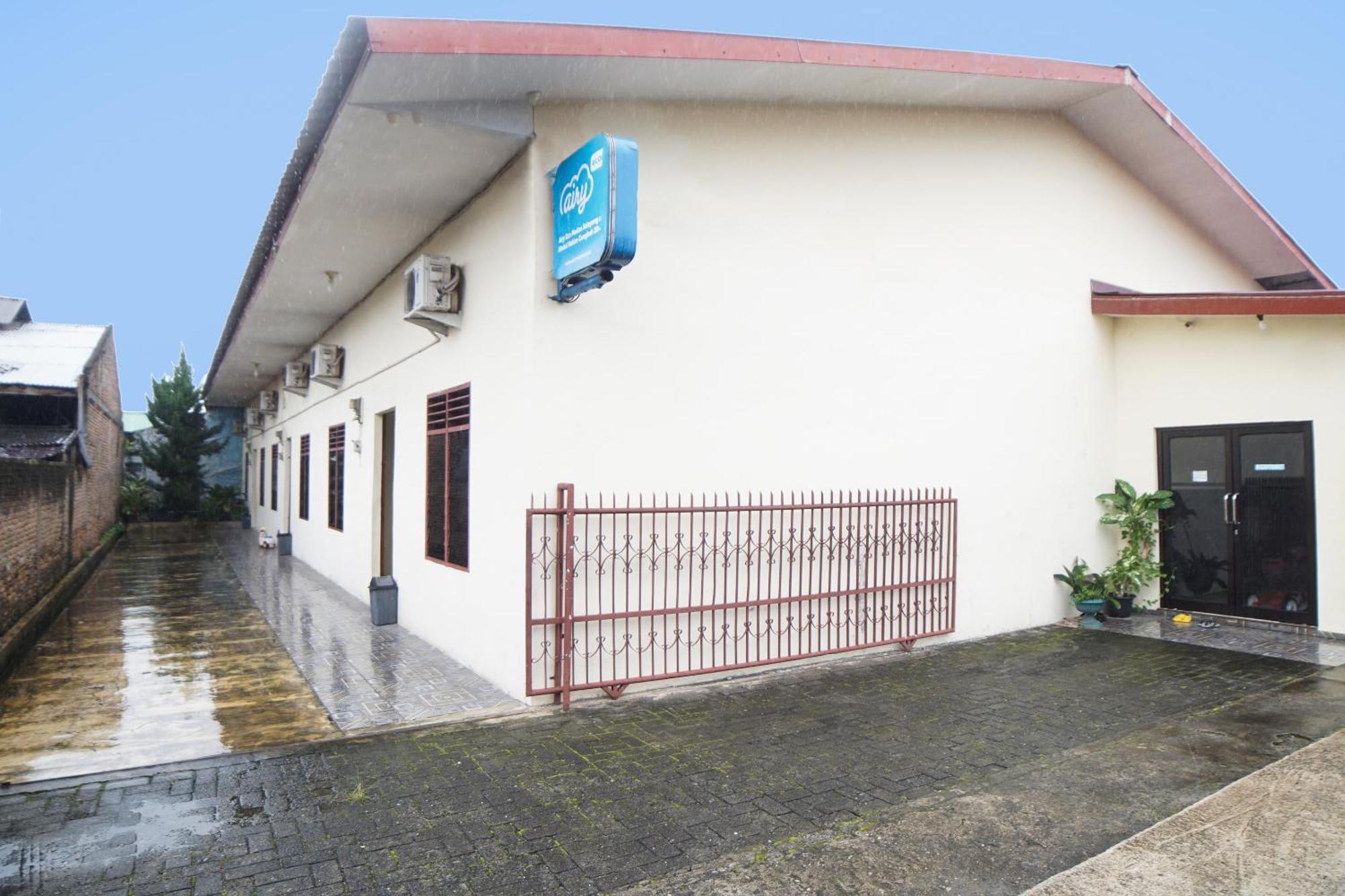 Oyo 92076 Sky Residence Cengkeh ميدان المظهر الخارجي الصورة