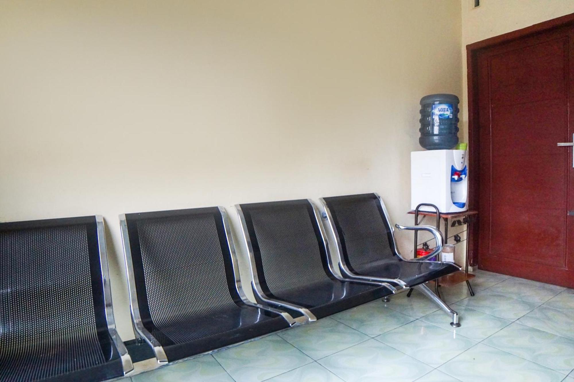 Oyo 92076 Sky Residence Cengkeh ميدان المظهر الخارجي الصورة
