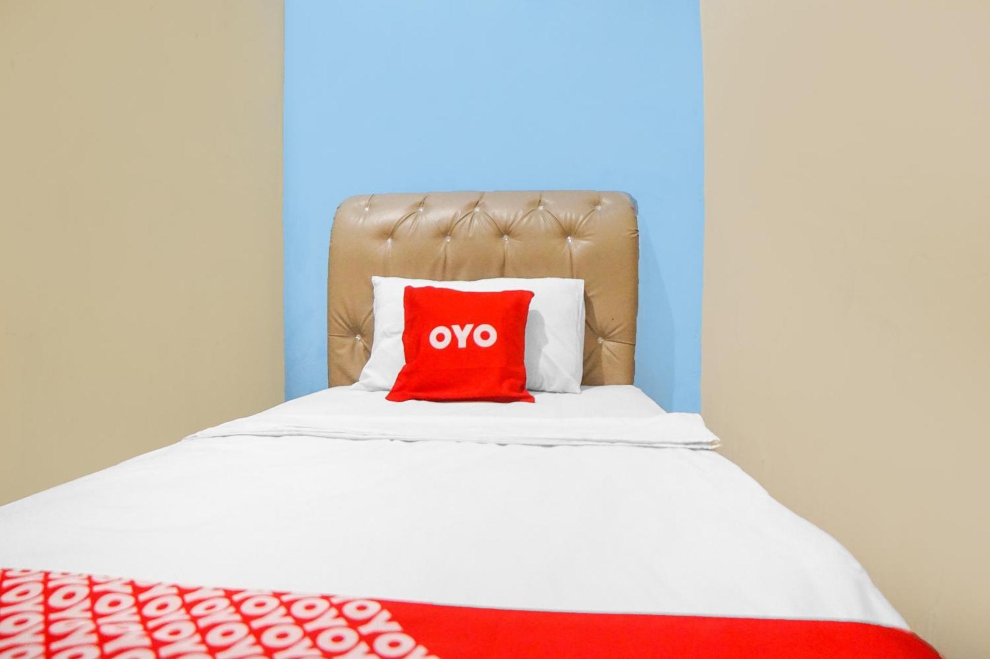 Oyo 92076 Sky Residence Cengkeh ميدان المظهر الخارجي الصورة